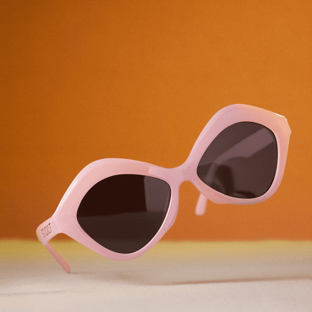 Gafas de sol para mujer color rosado de lente ovalado de la marca Studio F 